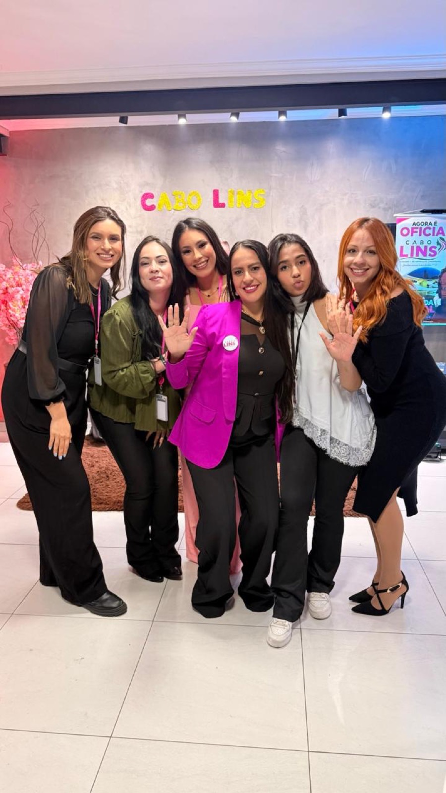 Cabo Lins em evento com grupo de apoiadoras